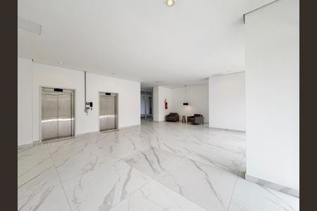 Apartamento à venda com 100m², 3 quartos e 2 vagas Apartamento à venda com 100m², 3 quartos e 2 vagasHall