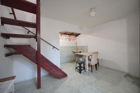 Sala/Cozinha de apartamento para alugar com 1 quarto, 52m² em Ingleses do Rio Vermelho, Florianópolis