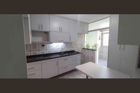 Cozinha de apartamento para alugar com 3 quartos, 77m² em Rio Pequeno, São Paulo