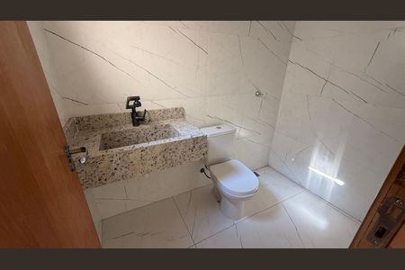 Casa para alugar com 180m², 3 quartos e 3 vagas Casa para alugar com 180m², 3 quartos e 3 vagasBanheiro da Suíte 2