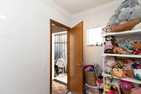 Casa de condomínio à venda com 298m², 4 quartos e 3 vagas Casa de condomínio à venda com 298m², 4 quartos e 3 vagasQuarto de Serviço