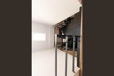 Escada de casa de condomínio para alugar com 4 quartos, 298m² em Tremembé, São Paulo