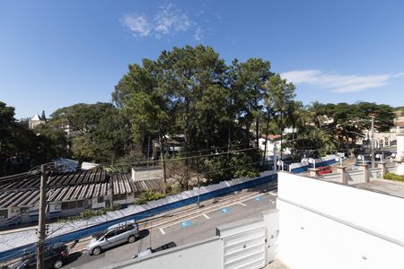 Casa de condomínio à venda com 298m², 4 quartos e 3 vagas Casa de condomínio à venda com 298m², 4 quartos e 3 vagasVista