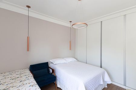 Casa de condomínio à venda com 298m², 4 quartos e 3 vagas Casa de condomínio à venda com 298m², 4 quartos e 3 vagasSuíte 1