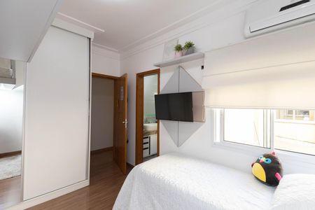 Casa de condomínio à venda com 298m², 4 quartos e 3 vagas Casa de condomínio à venda com 298m², 4 quartos e 3 vagasSuíte 4