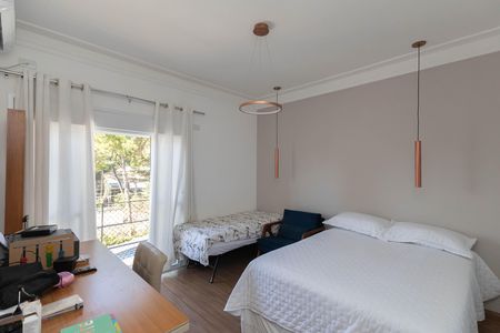 Casa de condomínio à venda com 298m², 4 quartos e 3 vagas Casa de condomínio à venda com 298m², 4 quartos e 3 vagasSuíte 1