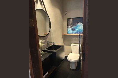 Casa de condomínio à venda com 298m², 4 quartos e 3 vagasBanheiro