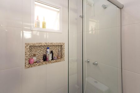 Casa de condomínio à venda com 298m², 4 quartos e 3 vagas Casa de condomínio à venda com 298m², 4 quartos e 3 vagasBanheiro da Suíte 3