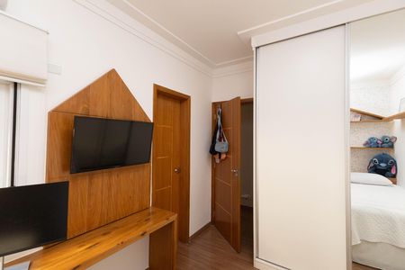 Casa de condomínio à venda com 298m², 4 quartos e 3 vagas Casa de condomínio à venda com 298m², 4 quartos e 3 vagasSuíte 3