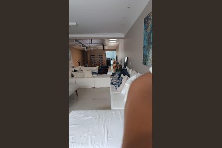 Sala de casa de condomínio à venda com 4 quartos, 298m² em Tremembé, São Paulo