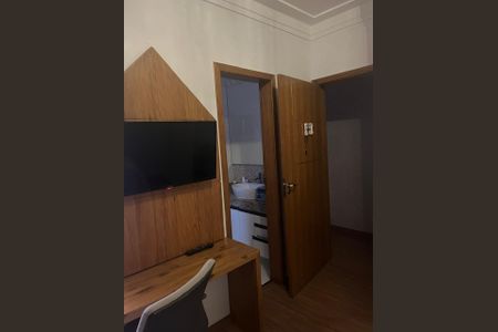 Casa de condomínio à venda com 298m², 4 quartos e 3 vagasQuarto