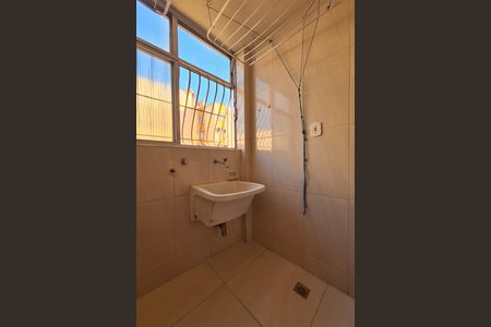 Área de Serviço de apartamento para alugar com 2 quartos, 70m² em Fonseca, Niterói