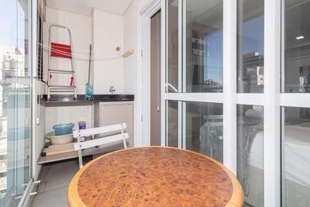 Studio à venda com 25m², 1 quarto e sem vaga Studio à venda com 25m², 1 quarto e sem vagaVaranda