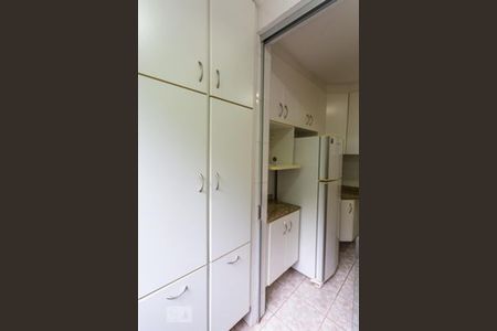 Apartamento à venda com 68m², 2 quartos e 1 vagaÁrea de serviço