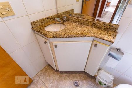 Apartamento à venda com 68m², 2 quartos e 1 vagaBanheiro