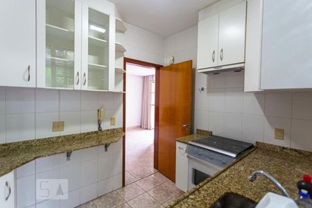 Apartamento à venda com 68m², 2 quartos e 1 vagaCozinha