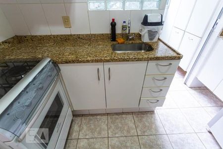 Apartamento à venda com 68m², 2 quartos e 1 vagaCozinha