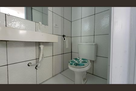 Casa para alugar com 30m², 1 quarto e sem vaga Casa para alugar com 30m², 1 quarto e sem vagaBanheiro