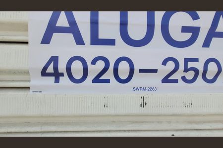 Placa de casa para alugar com 1 quarto, 30m² em Chácara Holiday, Itaquaquecetuba