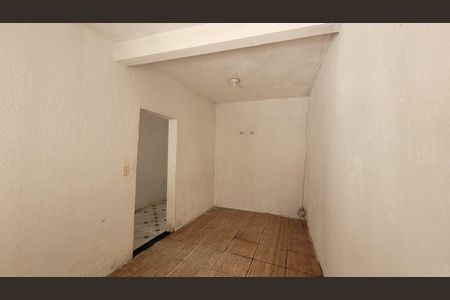 Casa para alugar com 30m², 1 quarto e sem vaga Casa para alugar com 30m², 1 quarto e sem vagaQuarto