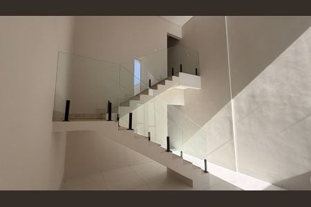 Sala de casa para alugar com 3 quartos, 180m² em Moinho dos Ventos, Goiânia
