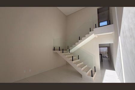 Sala de casa para alugar com 3 quartos, 180m² em Moinho dos Ventos, Goiânia