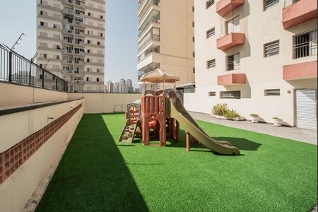 Apartamento para alugar com 57m², 2 quartos e 1 vaga Apartamento para alugar com 57m², 2 quartos e 1 vagaÁrea comum - Playground