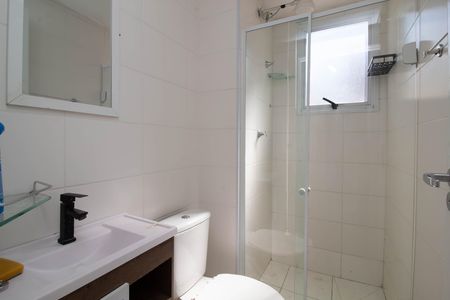 Banheiro de apartamento para alugar com 2 quartos, 37m² em Jardim Albertina, Guarulhos