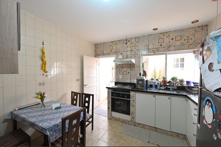 Cozinha de casa para alugar com 3 quartos, 93m² em Planalto Paulista, São Paulo