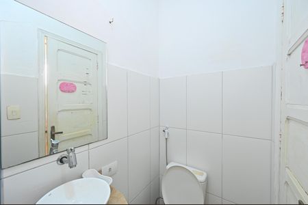 Casa para alugar com 93m², 3 quartos e 2 vagasBanheiro de Serviço