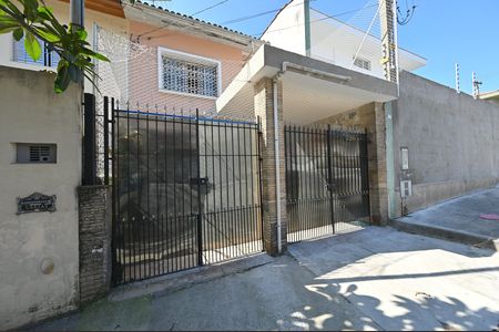 Casa para alugar com 93m², 3 quartos e 2 vagasFachada
