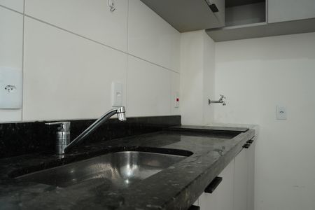 Cozinha e Área de Serviço de apartamento para alugar com 1 quarto, 30m² em Parque São Jorge, São Paulo