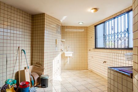 Apartamento para alugar com 125m², 2 quartos e 1 vaga