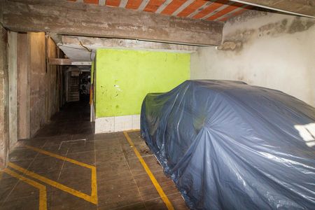 Garagem de casa para alugar com 1 quarto, 68m² em Jardim Belcito, São Paulo