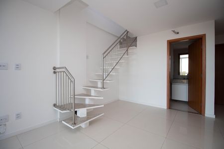 Sala de apartamento para alugar com 1 quarto, 80m² em Shcgn 703, Brasília