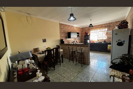 Casa à venda com 80m², 2 quartos e 1 vaga Casa à venda com 80m², 2 quartos e 1 vagaCozinha