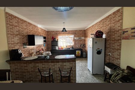 Casa à venda com 80m², 2 quartos e 1 vaga Casa à venda com 80m², 2 quartos e 1 vagaCozinha