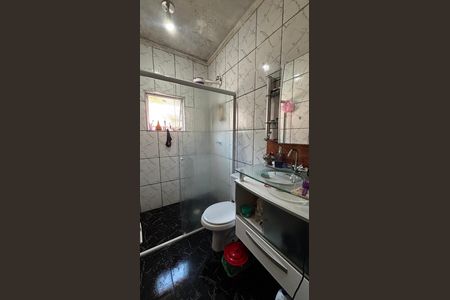 Casa à venda com 80m², 2 quartos e 1 vaga Casa à venda com 80m², 2 quartos e 1 vagaBanheiro da Suíte