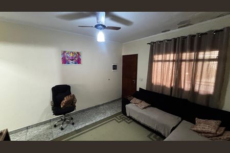 Casa à venda com 80m², 2 quartos e 1 vaga Casa à venda com 80m², 2 quartos e 1 vagaSala