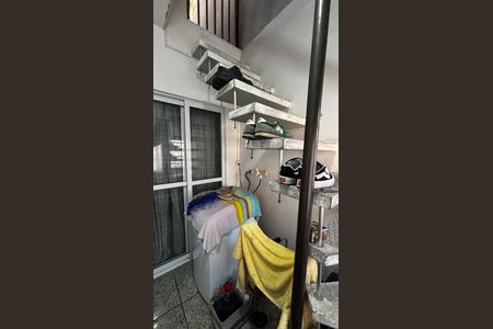 Casa à venda com 80m², 2 quartos e 1 vaga Casa à venda com 80m², 2 quartos e 1 vagaÁrea de Serviço