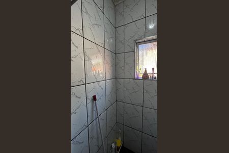 Casa à venda com 80m², 2 quartos e 1 vaga Casa à venda com 80m², 2 quartos e 1 vagaBanheiro da Suíte
