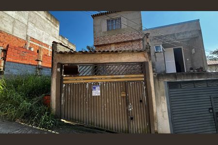 Fachada de casa para alugar com 2 quartos, 80m² em Jardim do Mirante, Santo André