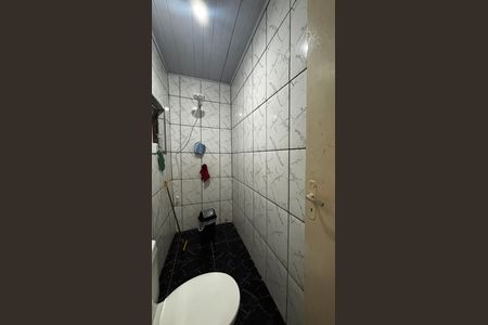 Casa à venda com 80m², 2 quartos e 1 vaga Casa à venda com 80m², 2 quartos e 1 vagaBanheiro