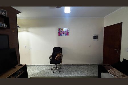 Casa à venda com 80m², 2 quartos e 1 vaga Casa à venda com 80m², 2 quartos e 1 vagaSala
