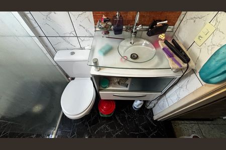 Casa à venda com 80m², 2 quartos e 1 vaga Casa à venda com 80m², 2 quartos e 1 vagaBanheiro da Suíte