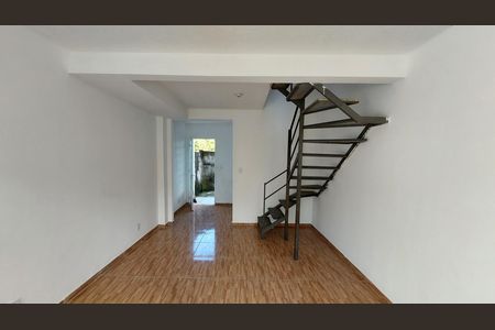 Sala de casa de condomínio para alugar com 2 quartos, 57m² em Campo Alegre, Nova Iguaçu