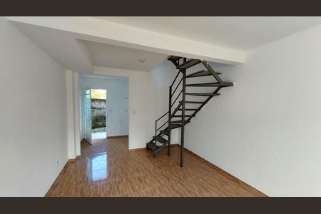 Sala de casa de condomínio para alugar com 2 quartos, 57m² em Campo Alegre, Nova Iguaçu