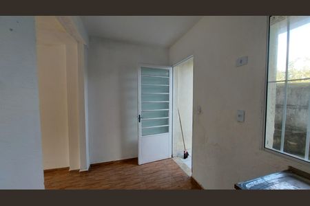 Cozinha de casa de condomínio para alugar com 2 quartos, 57m² em Campo Alegre, Nova Iguaçu