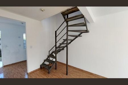 Casa de condomínio para alugar com 57m², 2 quartos e 1 vaga Casa de condomínio para alugar com 57m², 2 quartos e 1 vagaSala