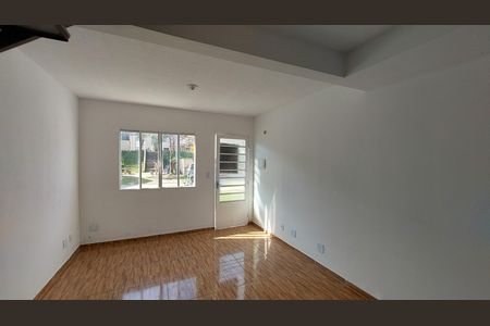 Casa de condomínio para alugar com 57m², 2 quartos e 1 vaga Casa de condomínio para alugar com 57m², 2 quartos e 1 vagaSala